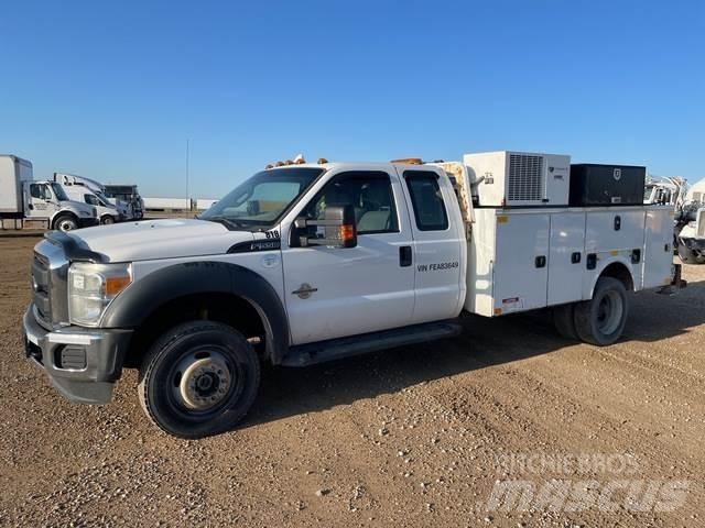 Ford F-550 Komunální / Multi-užitková vozidla