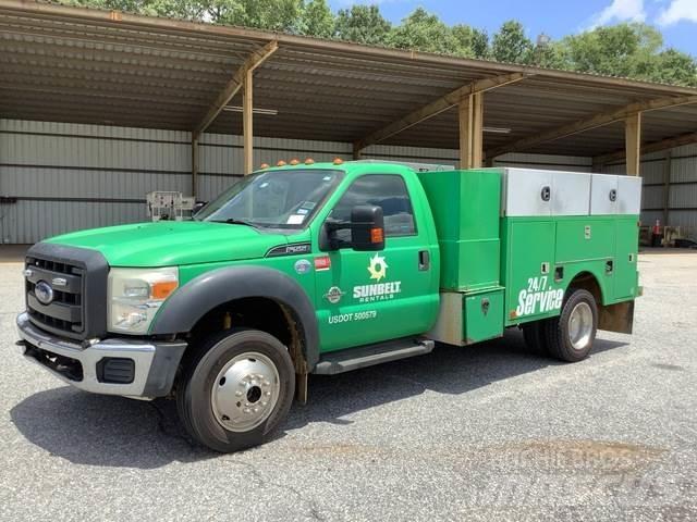 Ford F-550 Komunální / Multi-užitková vozidla