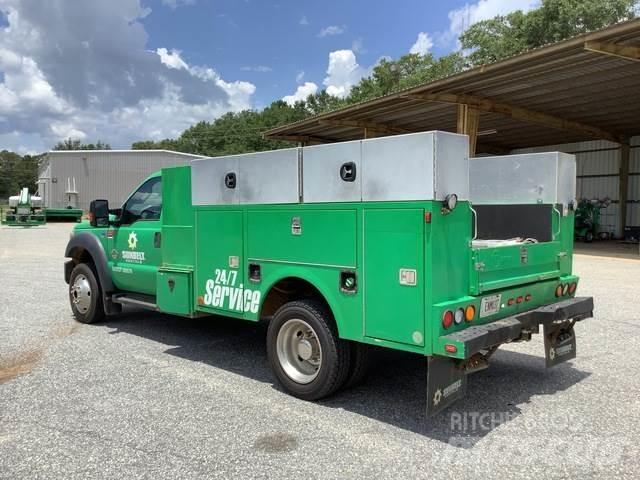 Ford F-550 Komunální / Multi-užitková vozidla