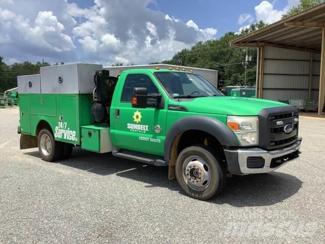 Ford F-550 Komunální / Multi-užitková vozidla
