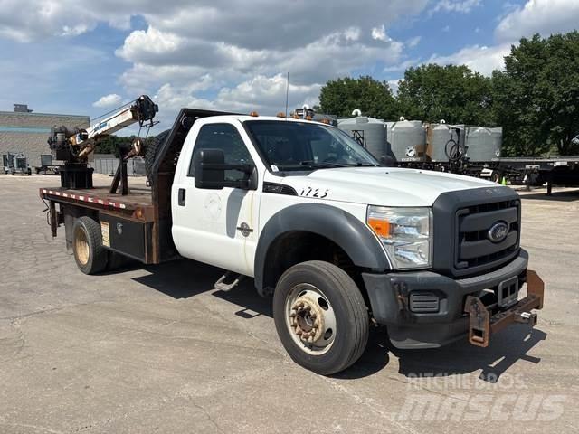 Ford F-550 Komunální / Multi-užitková vozidla