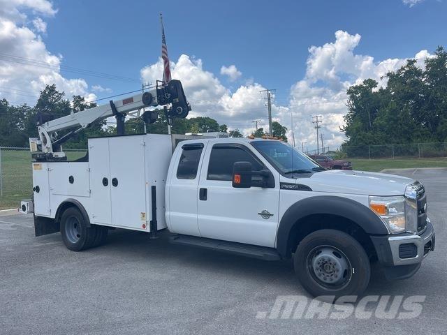 Ford F-550 Komunální / Multi-užitková vozidla