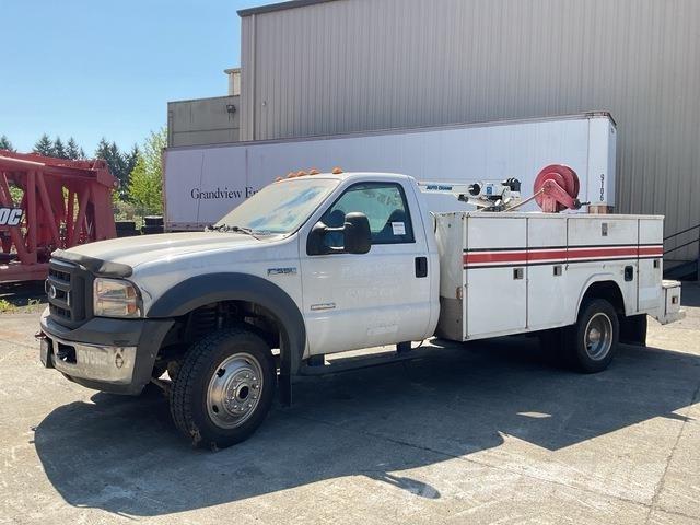 Ford F-550 Komunální / Multi-užitková vozidla
