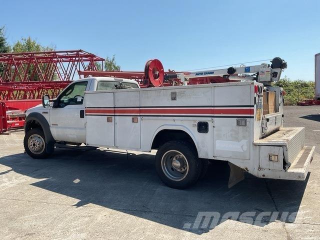 Ford F-550 Komunální / Multi-užitková vozidla