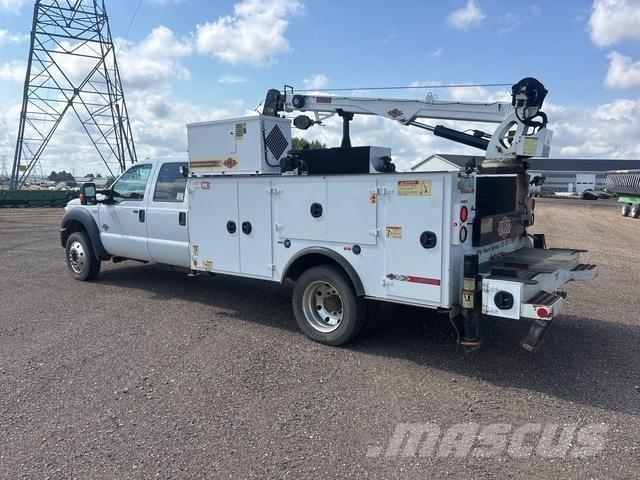 Ford F-550 Komunální / Multi-užitková vozidla