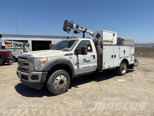 Ford F-550 Komunální / Multi-užitková vozidla