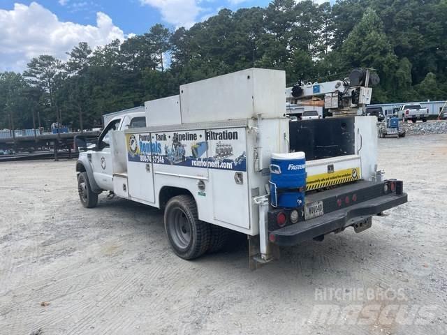 Ford F-550 Komunální / Multi-užitková vozidla