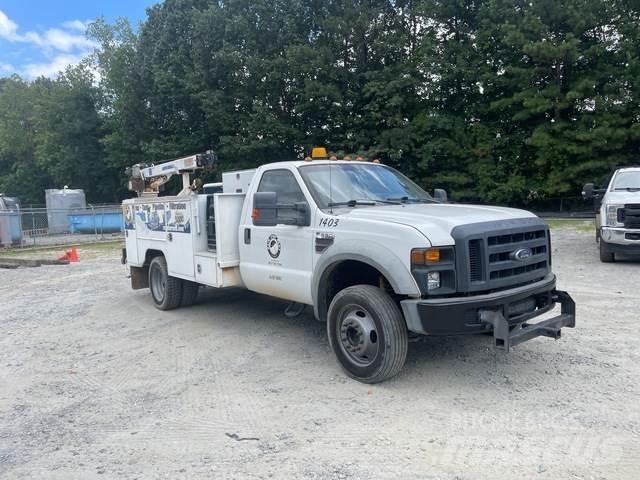 Ford F-550 Komunální / Multi-užitková vozidla