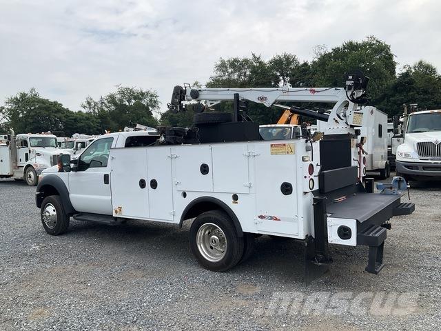 Ford F-550 Komunální / Multi-užitková vozidla