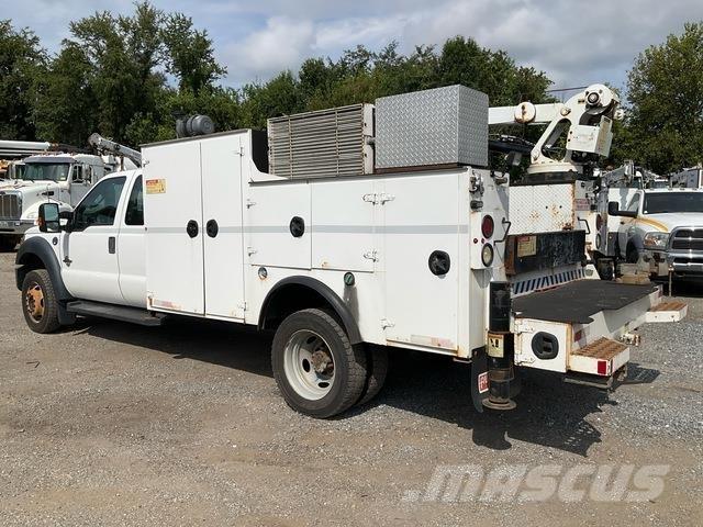 Ford F-550 Komunální / Multi-užitková vozidla