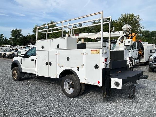 Ford F-550 Komunální / Multi-užitková vozidla