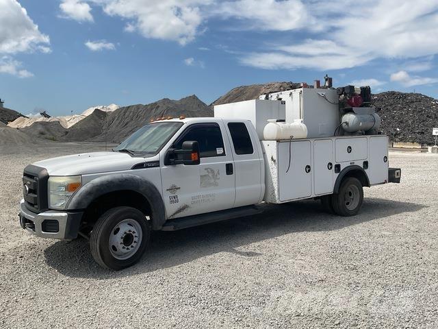 Ford F-550 Cisternové vozy