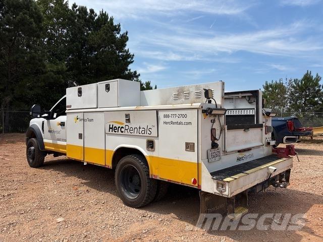 Ford F-550 Cisternové vozy