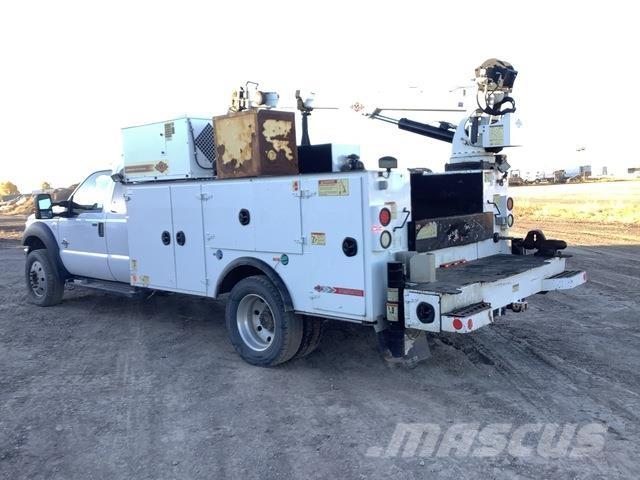 Ford F-550 Komunální / Multi-užitková vozidla