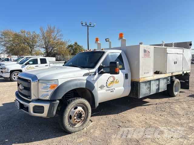 Ford F-550 Stavebnictví - ostatní