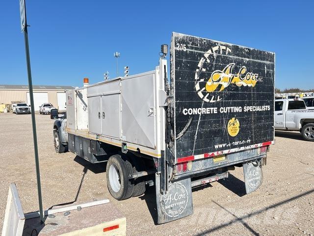 Ford F-550 Stavebnictví - ostatní