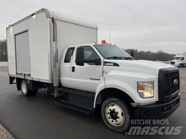 Ford F-650 Stavebnictví - ostatní