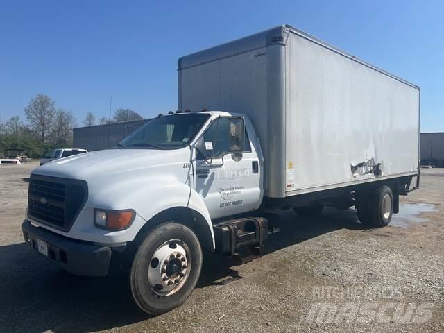 Ford F-650 Skříňová nástavba