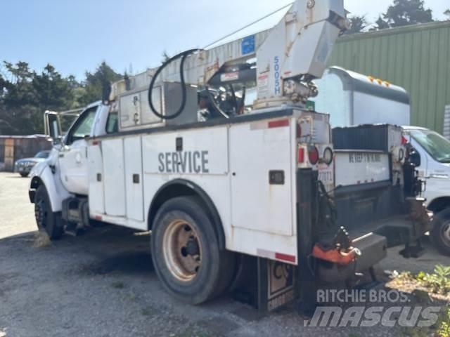 Ford F-650 Komunální / Multi-užitková vozidla
