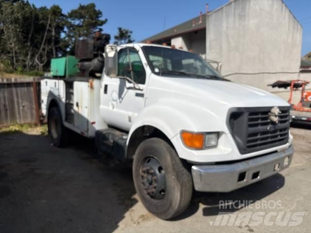 Ford F-650 Komunální / Multi-užitková vozidla