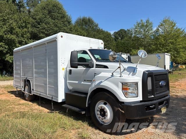 Ford F-650 Vozy pro přepravu nápojů