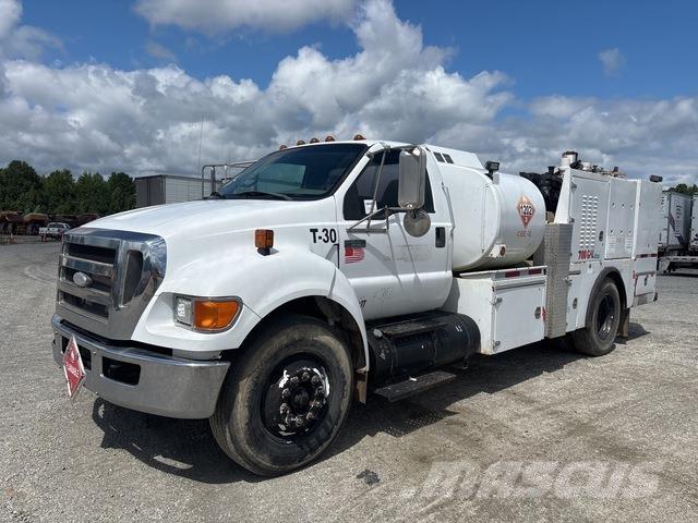 Ford F-650 Cisternové vozy