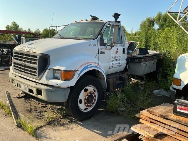 Ford F-650 Valníky/Sklápěcí bočnice