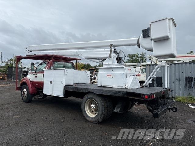 Ford F-750 Autoplošiny