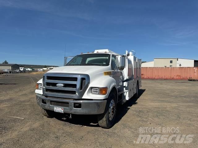 Ford F-750 Cisternové vozy