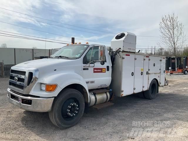 Ford F-750 Komunální / Multi-užitková vozidla