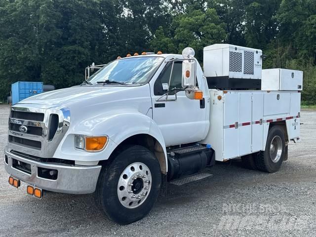 Ford F-750 Komunální / Multi-užitková vozidla