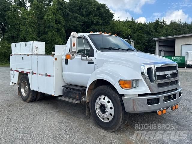 Ford F-750 Komunální / Multi-užitková vozidla