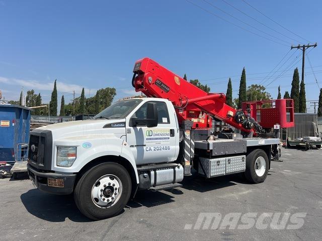 Ford F-750 Další