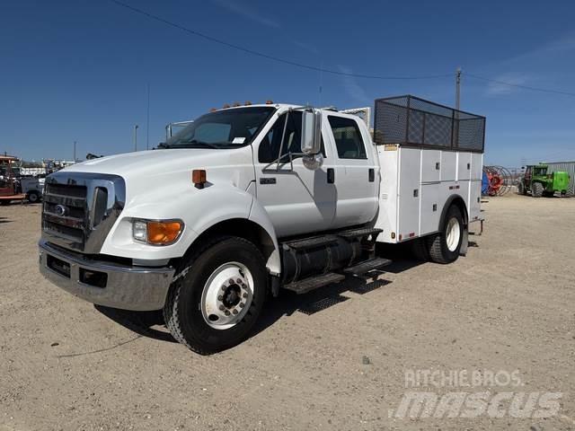 Ford F-750 Komunální / Multi-užitková vozidla