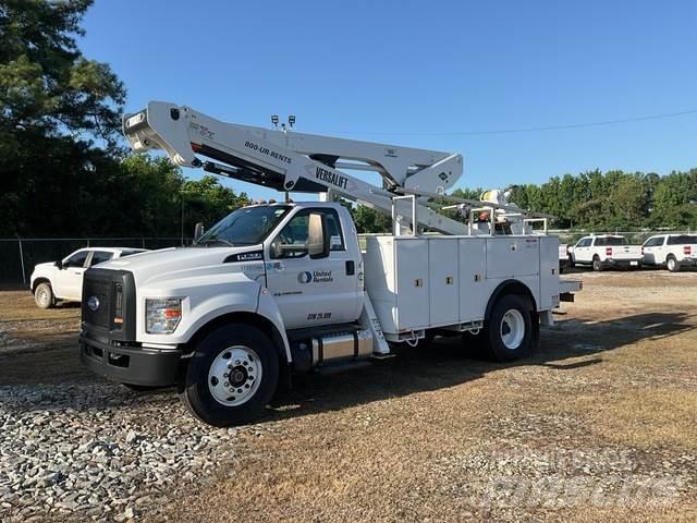 Ford F-750 Autoplošiny