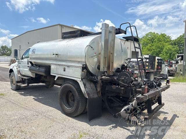 Ford F-750 Domíchávače betonu