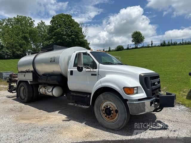 Ford F-750 Domíchávače betonu