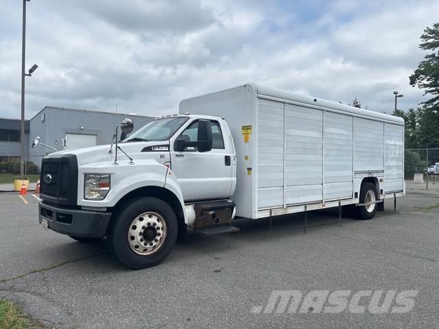 Ford F-750 Vozy pro přepravu nápojů