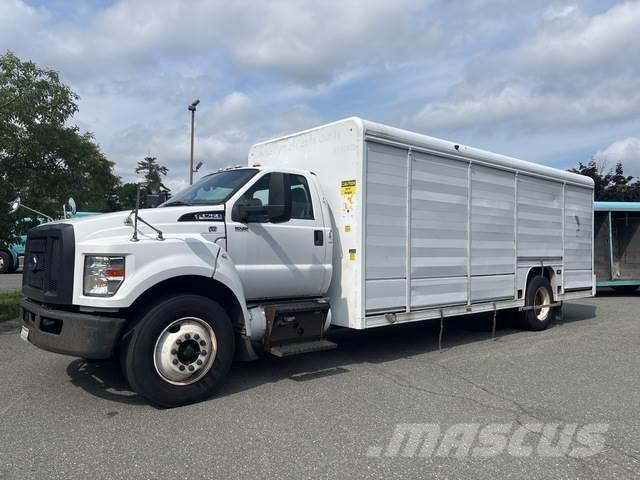 Ford F-750 Vozy pro přepravu nápojů