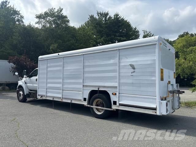 Ford F-750 Vozy pro přepravu nápojů