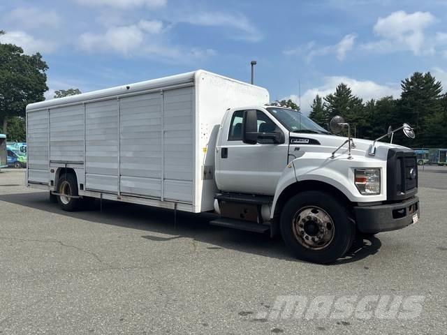 Ford F-750 Vozy pro přepravu nápojů