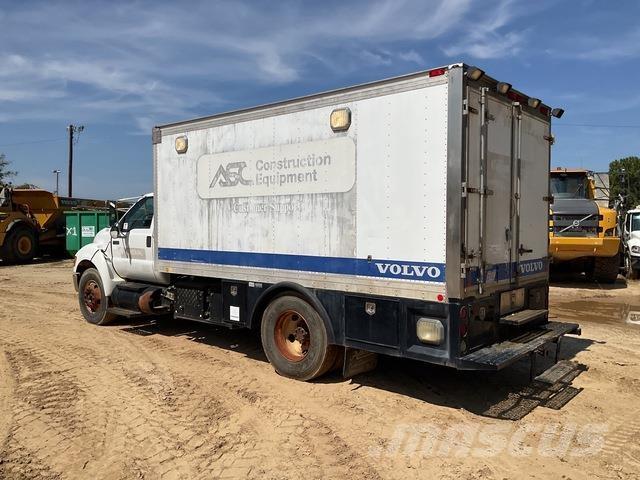 Ford F-750 Cisternové vozy