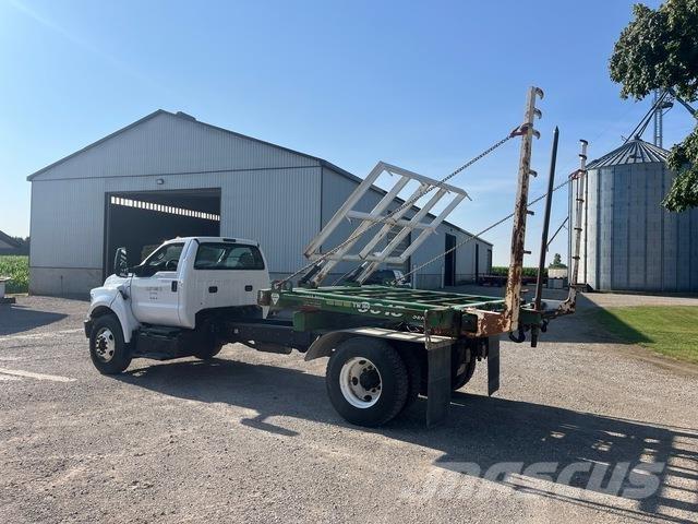 Ford F-750 Kabiny a interiér