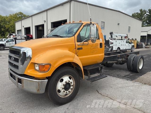 Ford F-750 Kabiny a interiér