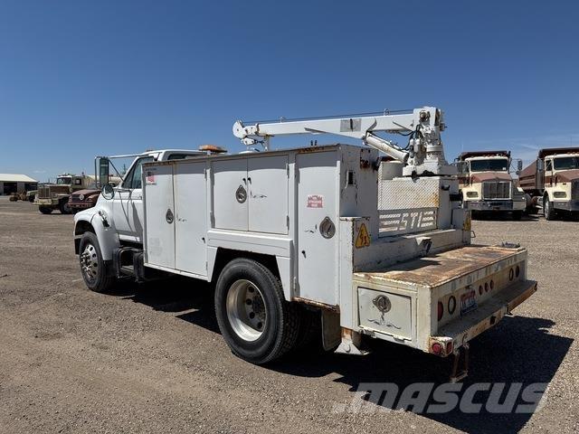 Ford F-800 Komunální / Multi-užitková vozidla