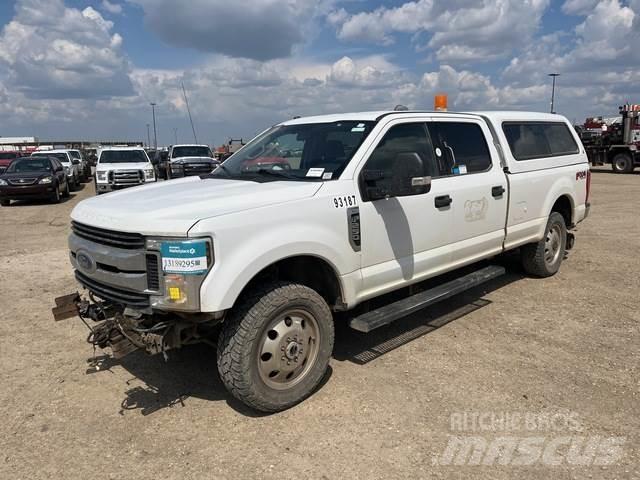 Ford F250 Další