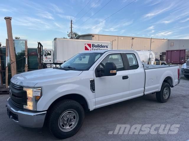 Ford F250 Další