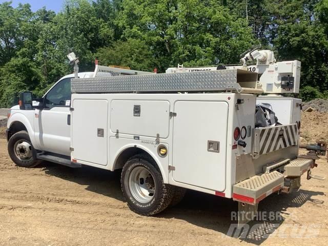 Ford F350 Komunální / Multi-užitková vozidla