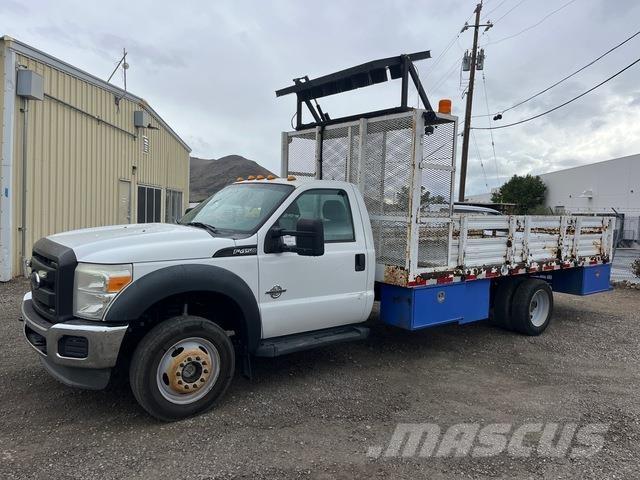 Ford F450 Komunální / Multi-užitková vozidla