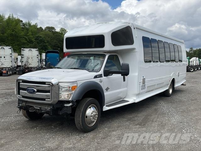 Ford F550 Minibusy